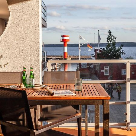 Eckernförde Apartmenthaus Hafenspitze Ap 5 - "Am Yachthafen 5" - Blickrichtung Offenes Meerstrandpromenade מראה חיצוני תמונה