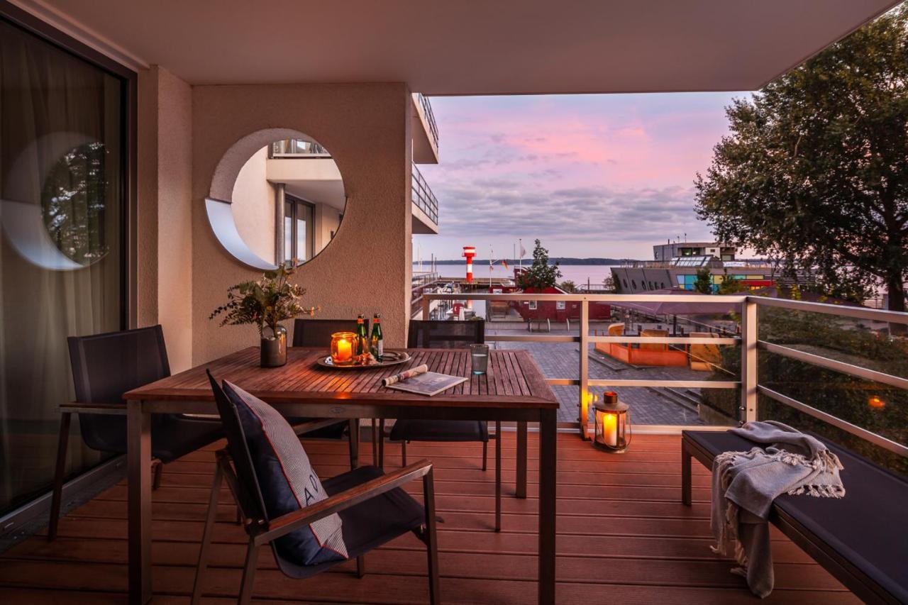 Eckernförde Apartmenthaus Hafenspitze Ap 5 - "Am Yachthafen 5" - Blickrichtung Offenes Meerstrandpromenade מראה חיצוני תמונה